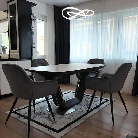 Apartment Centre Warna